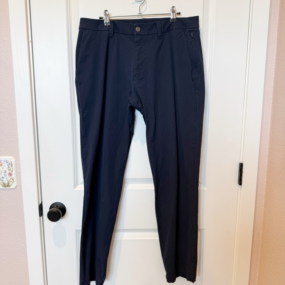 Lululemon Mens ABC Slim Fit Navy Pants Size 34 X 31 Warpstreme Performance Golf